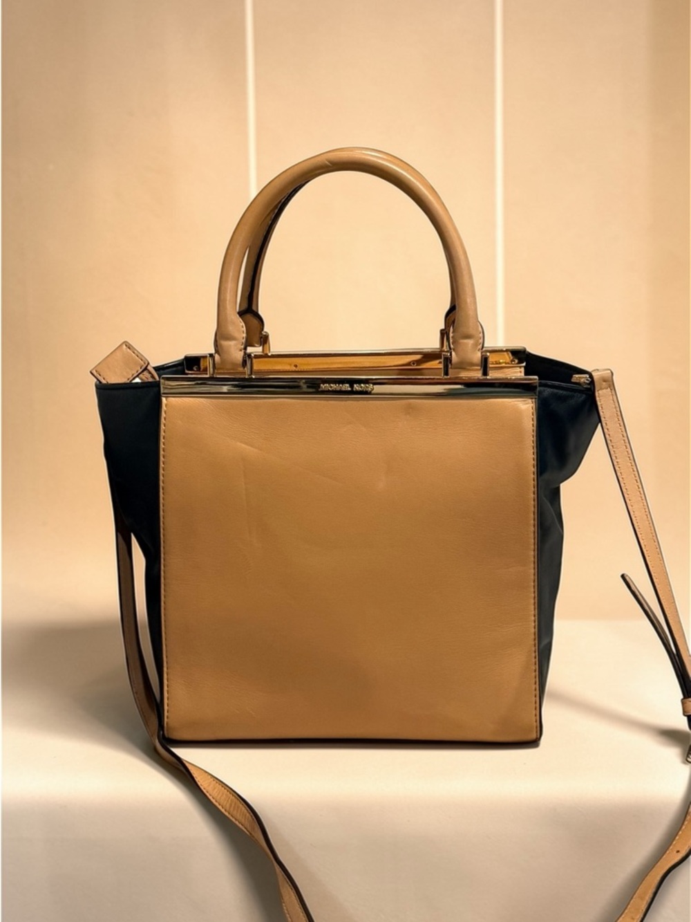 Michael Kors Vivianne Medium Satchel Colorblock Leather - Picture 1 of 15